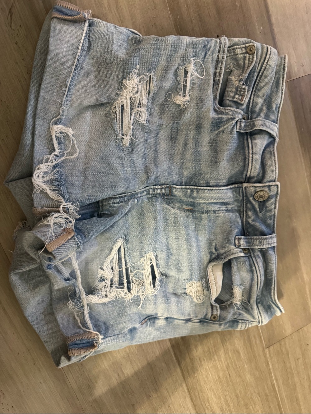 Light Wash Distressed Denim Shorts AE size 2